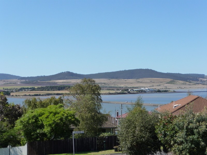 39 First Avenue, Midway Point TAS 7171