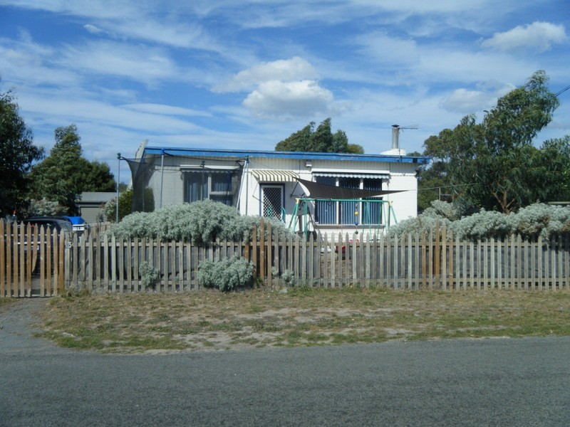 13 Tenth Avenue, Dodges Ferry TAS 7173