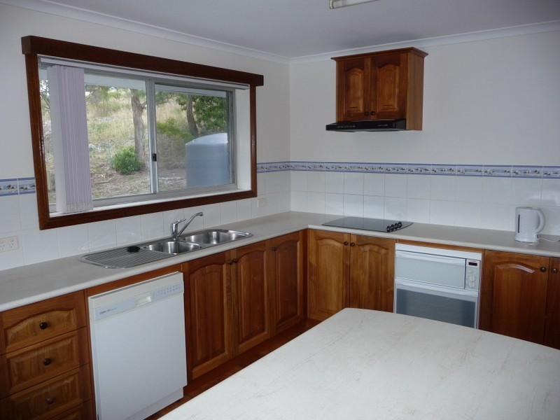 46 Bay Road, Boomer Bay TAS 7177