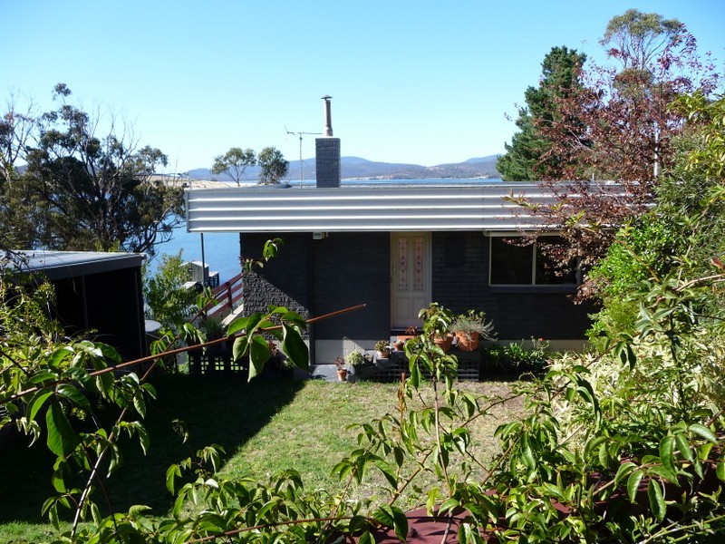 46 Bay Road, Boomer Bay TAS 7177