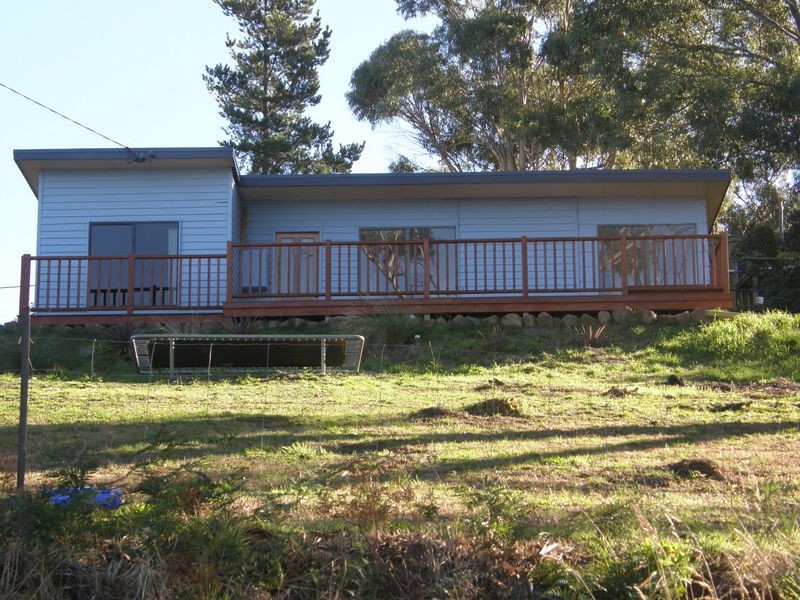 16 Craigs Hill Road, Boomer Bay TAS 7177