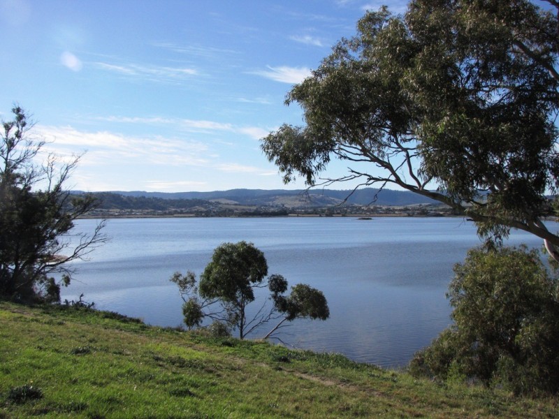 20 Lake Vue Parade, Midway Point TAS 7171