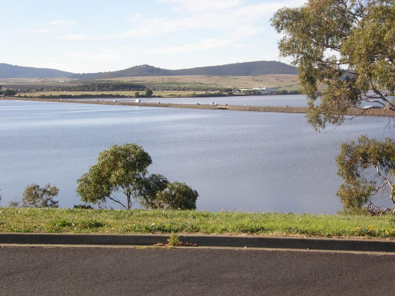 20 Lake Vue Parade, Midway Point TAS 7171