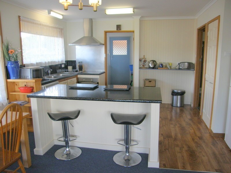 20 Lake Vue Parade, Midway Point TAS 7171