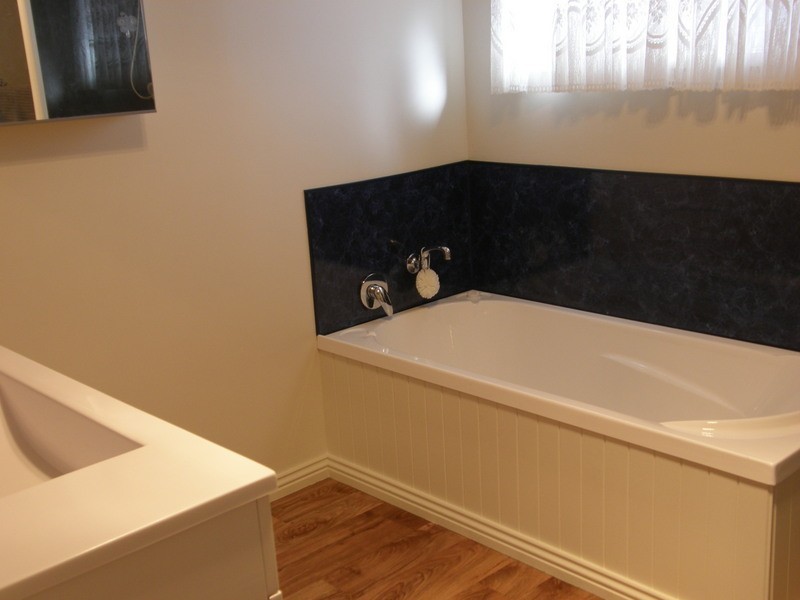 20 Lake Vue Parade, Midway Point TAS 7171