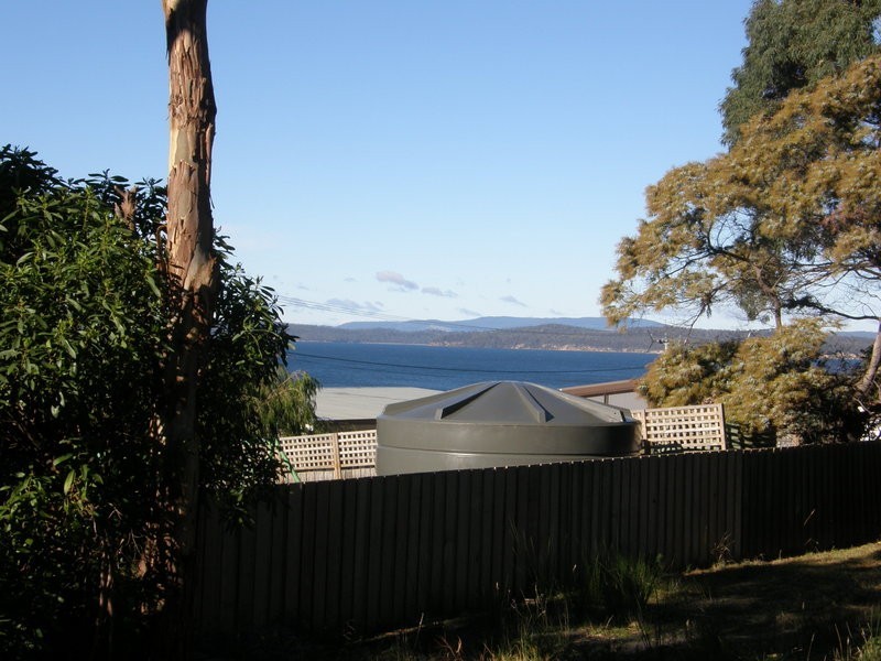 2 Falcon Street, Primrose Sands TAS 7173