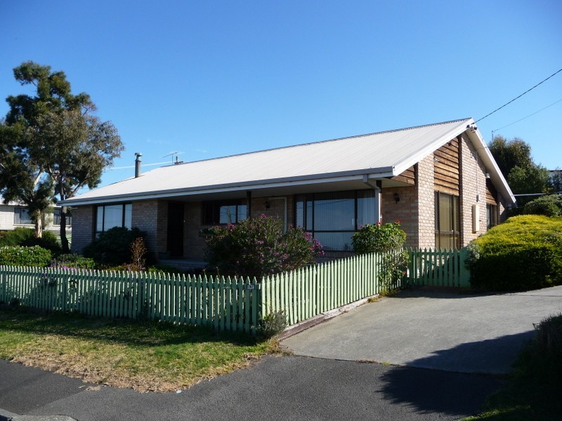 1 Singapore Street, Midway Point TAS 7171