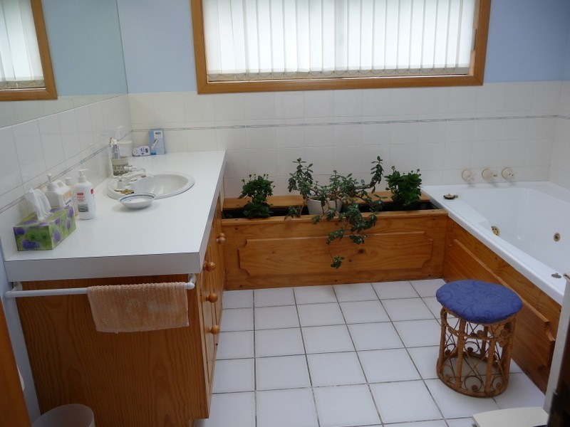 1 Singapore Street, Midway Point TAS 7171