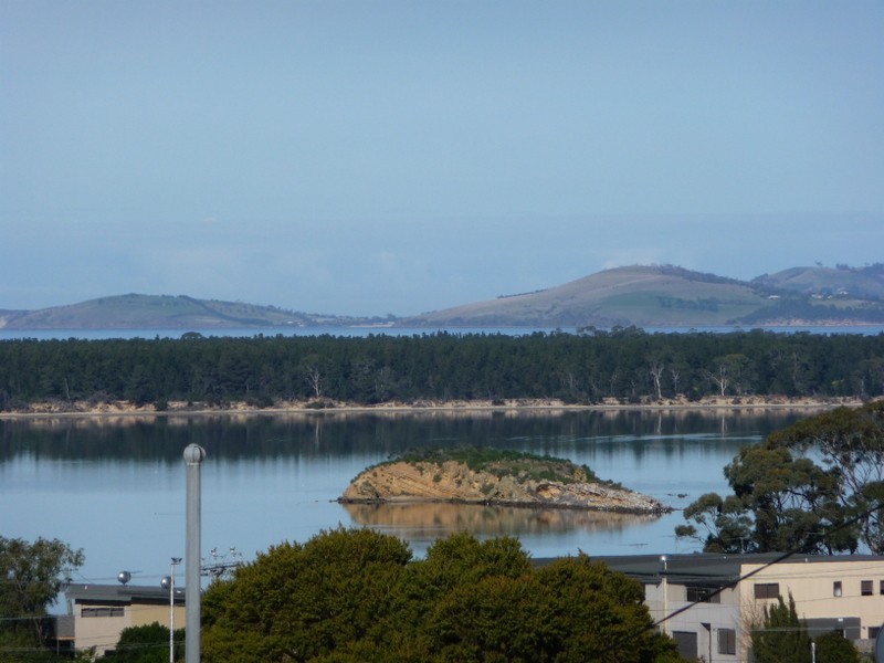 1 Singapore Street, Midway Point TAS 7171