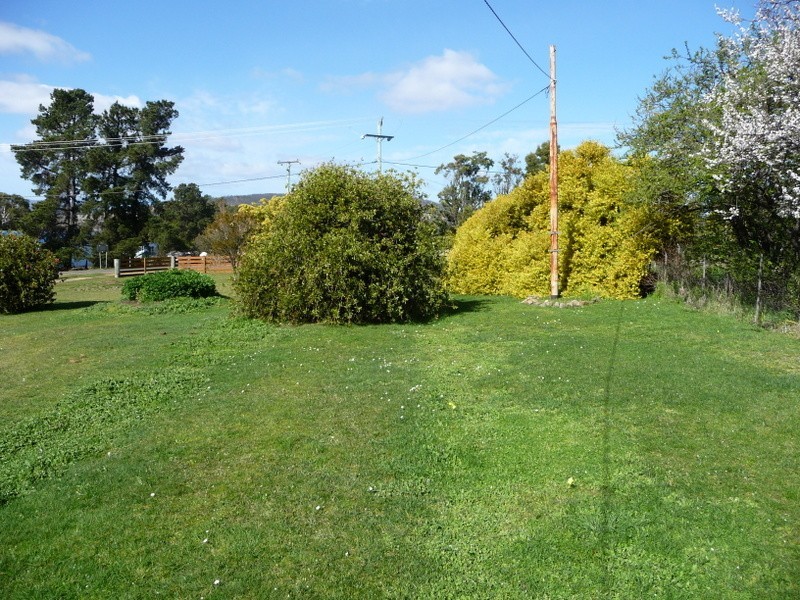 78 Arthur Highway, Dunalley TAS 7177