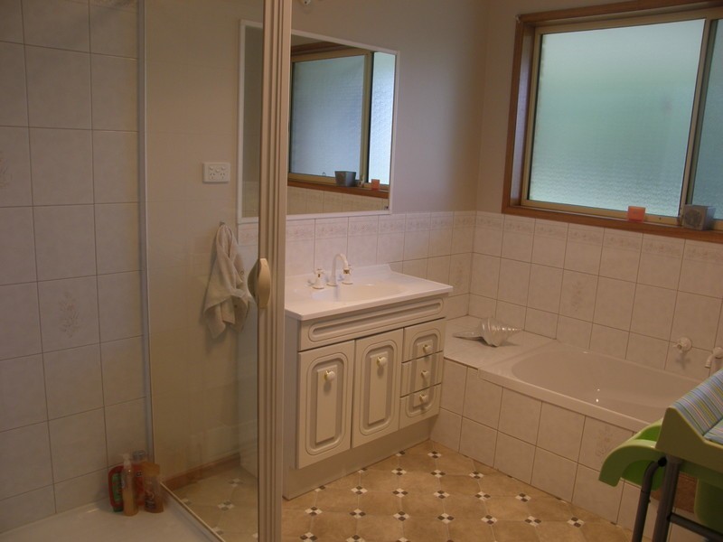 10 Neagarra Street, Dodges Ferry TAS 7173