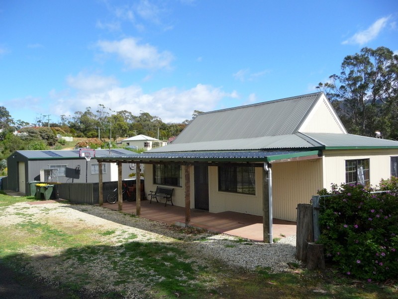 18 Church Street, Dunalley TAS 7177