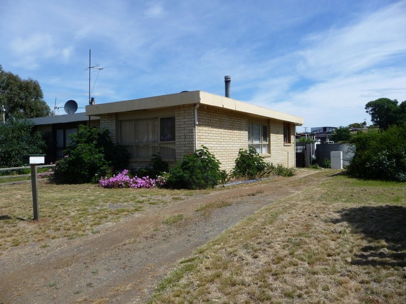 Unit 2/50 Susans Bay Road, Primrose Sands TAS 7173