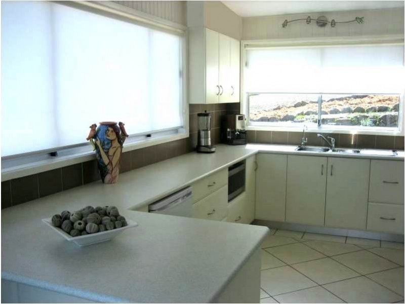 148 Apex Point Road, White Beach TAS 7184