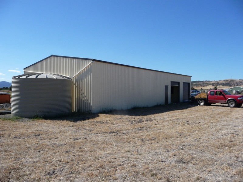 220 Shark Point Road, Penna TAS 7171