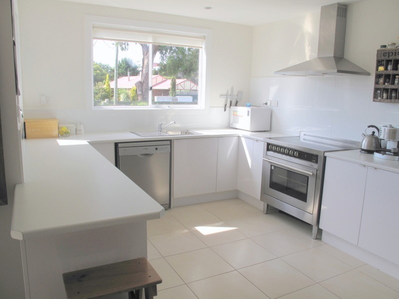 4 Nicholas Avenue, Dodges Ferry TAS 7173