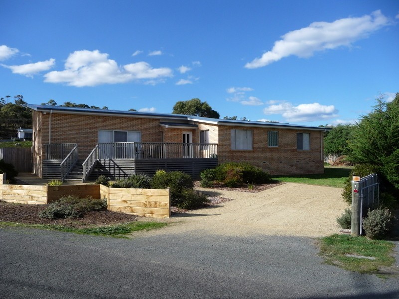 1 Joel Avenue, Carlton TAS 7173