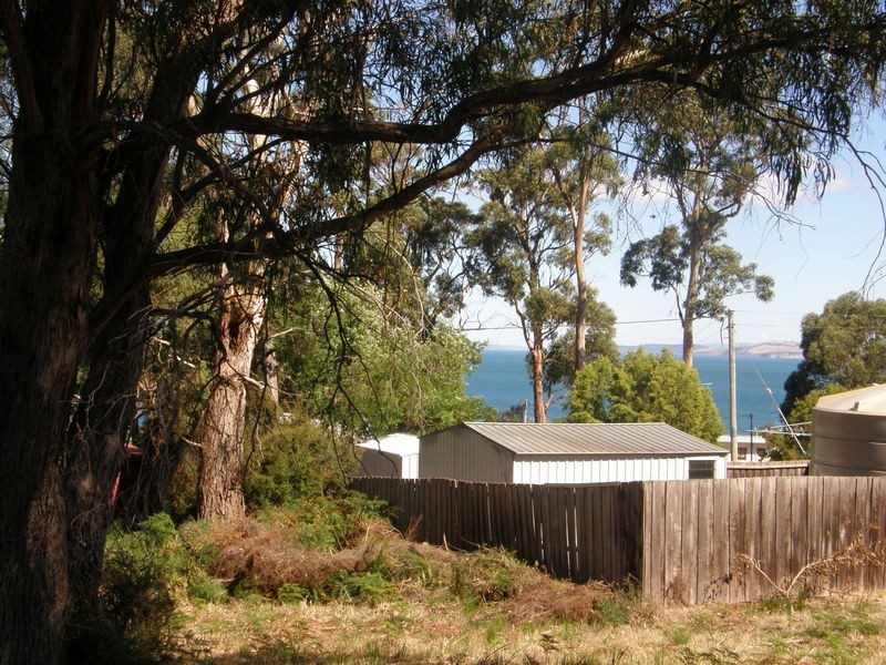 22 Broom Street, Primrose Sands TAS 7173