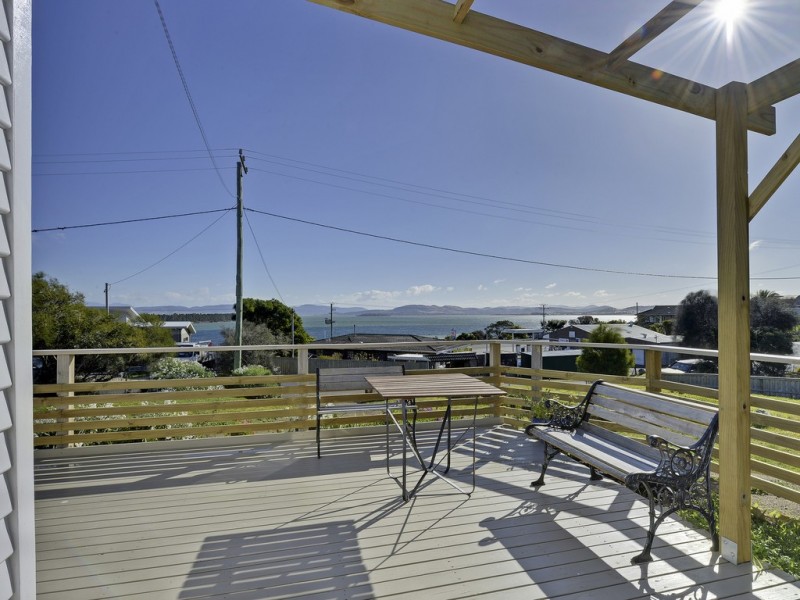 2-4 John St, Lewisham TAS 7173