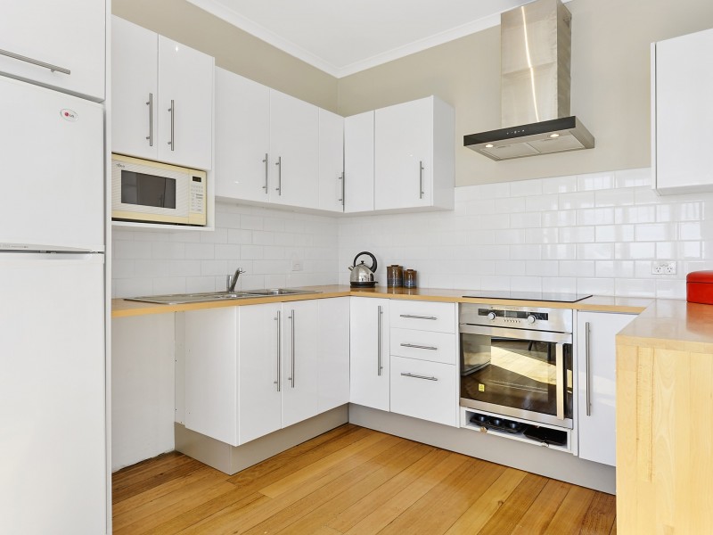 2-4 John St, Lewisham TAS 7173