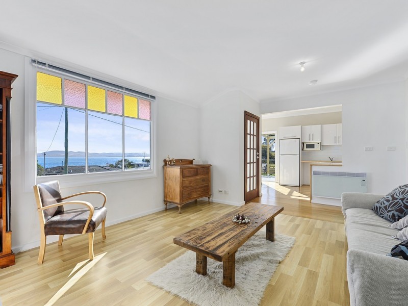 2-4 John St, Lewisham TAS 7173