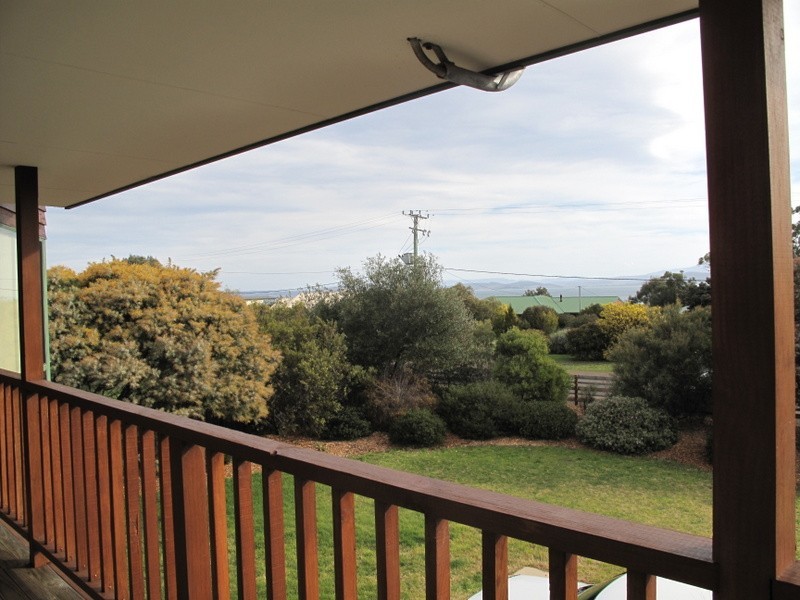 4 Riviera Drive, Carlton TAS 7173
