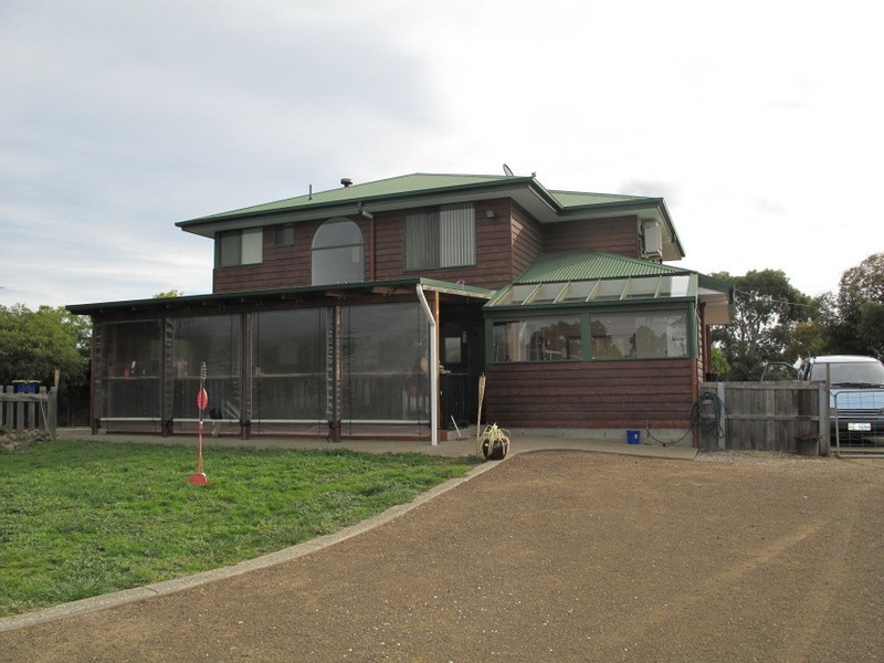 4 Riviera Drive, Carlton TAS 7173