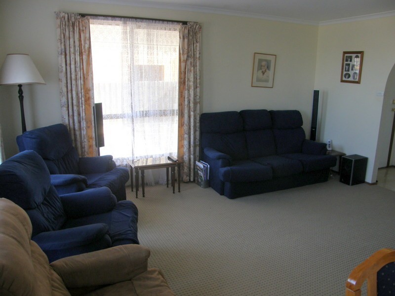 16 Suncrest Street, Midway Point TAS 7171