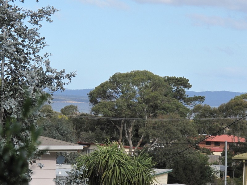 2 Gully Road, Dodges Ferry TAS 7173