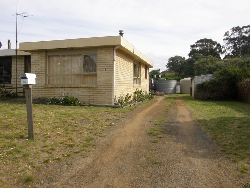 2/50 Susans Bay Road, Primrose Sands TAS 7173