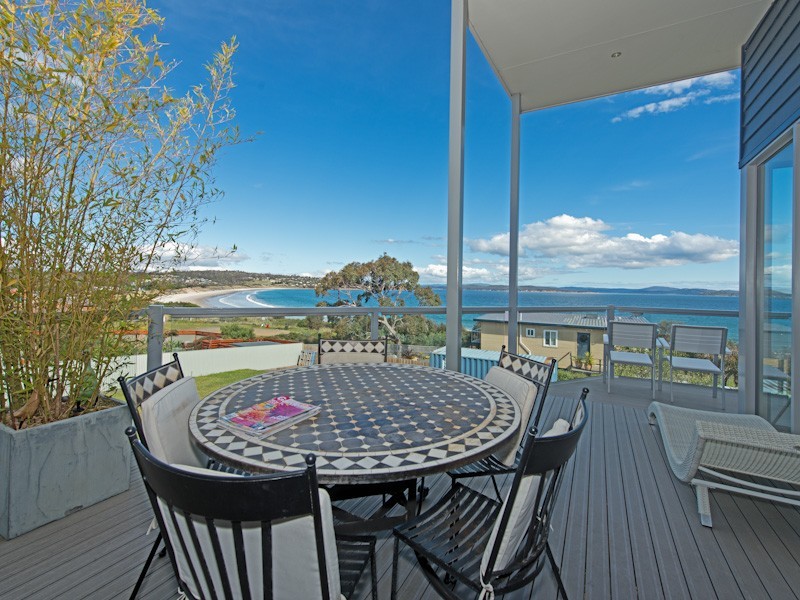 1 Petrel Street, Primrose Sands TAS 7173