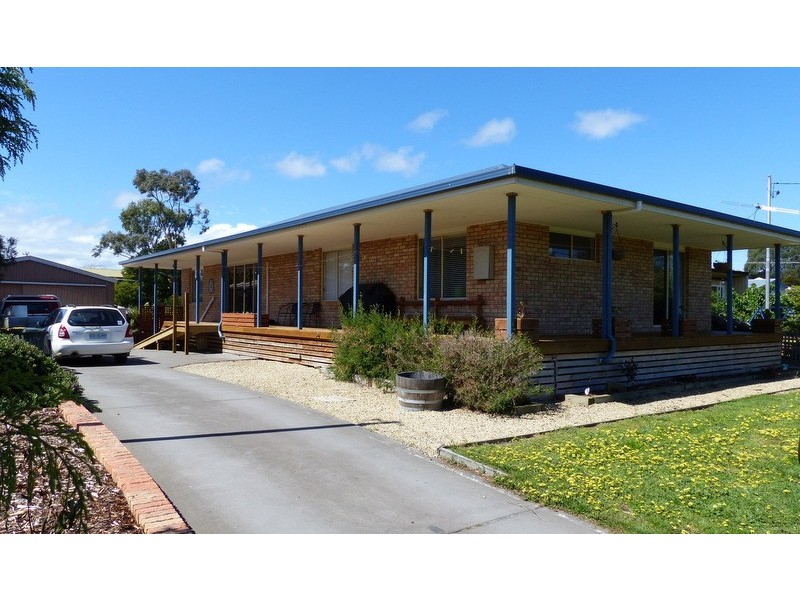 5 Seventh Avenue, Dodges Ferry TAS 7173