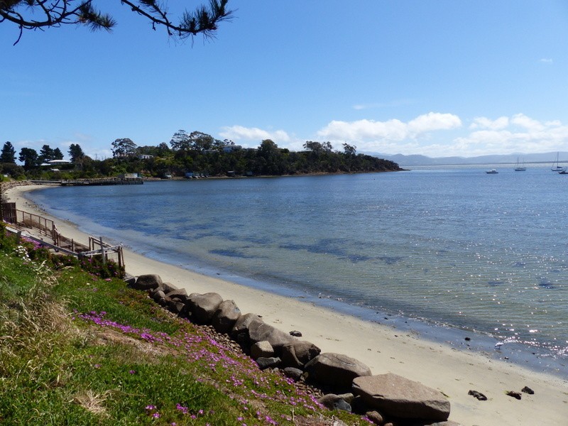 5 Seventh Avenue, Dodges Ferry TAS 7173