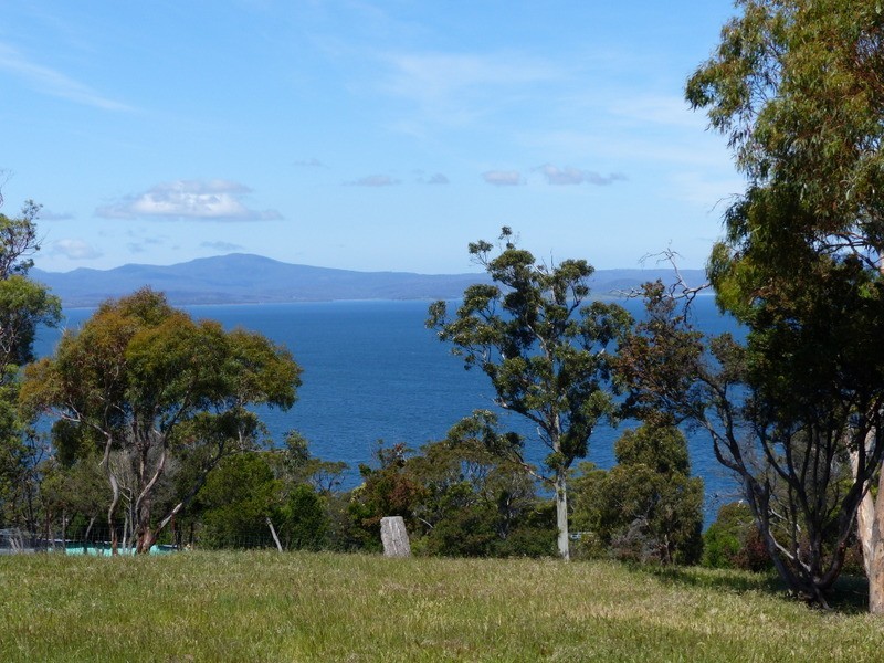 6 Correa Street, Primrose Sands TAS 7173