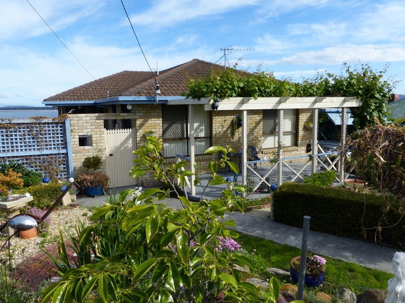 2 Garden Lane, Midway Point TAS 7171