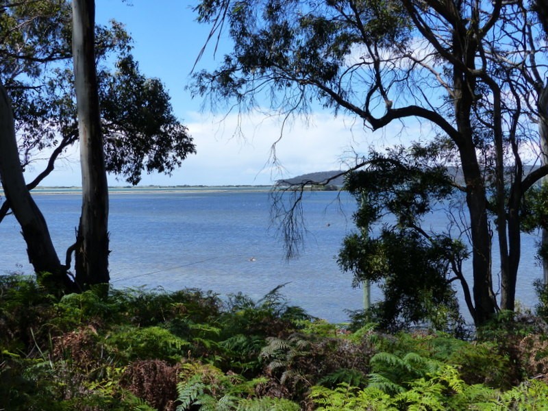 335 Bay Road, Boomer Bay TAS 7177