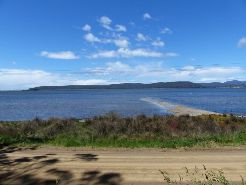 335 Bay Road, Boomer Bay TAS 7177