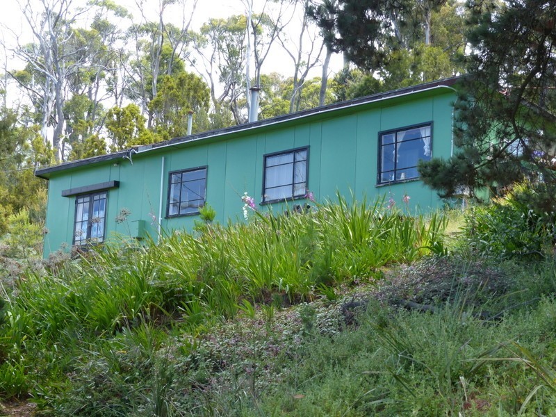 335 Bay Road, Boomer Bay TAS 7177