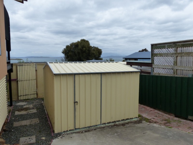 9 Robinia Street, Primrose Sands TAS 7173