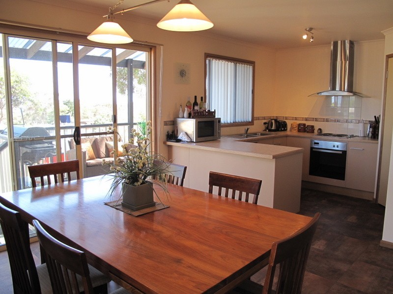 14 Parker Street, Carlton TAS 7173