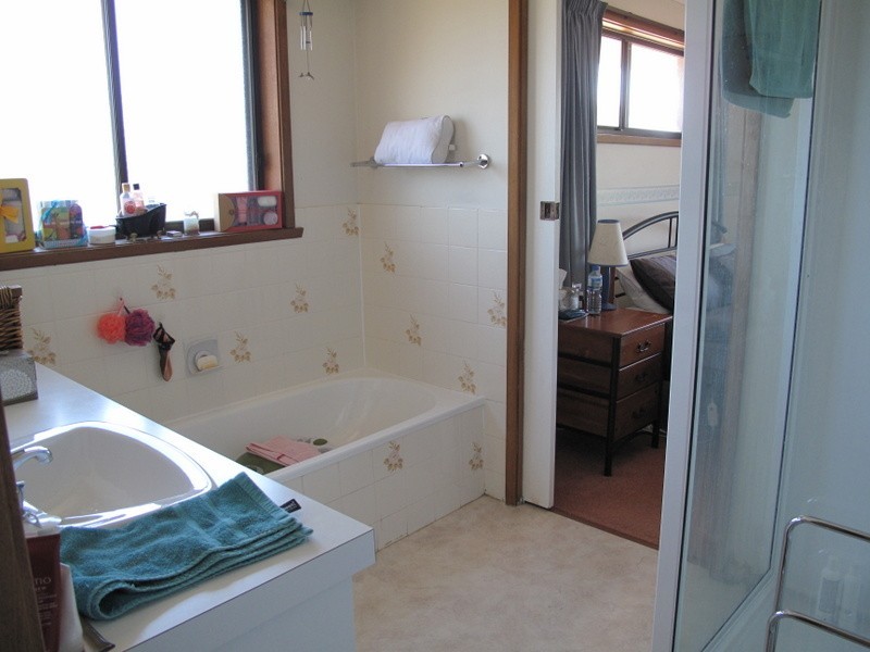 27 Singapore Street, Midway Point TAS 7171