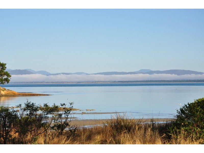 11 First Ave, Dodges Ferry TAS 7173