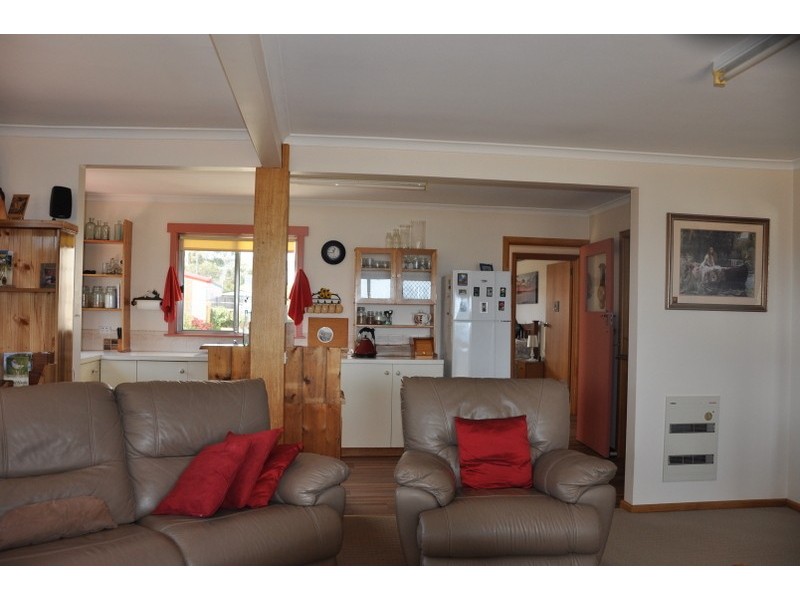 11 First Ave, Dodges Ferry TAS 7173