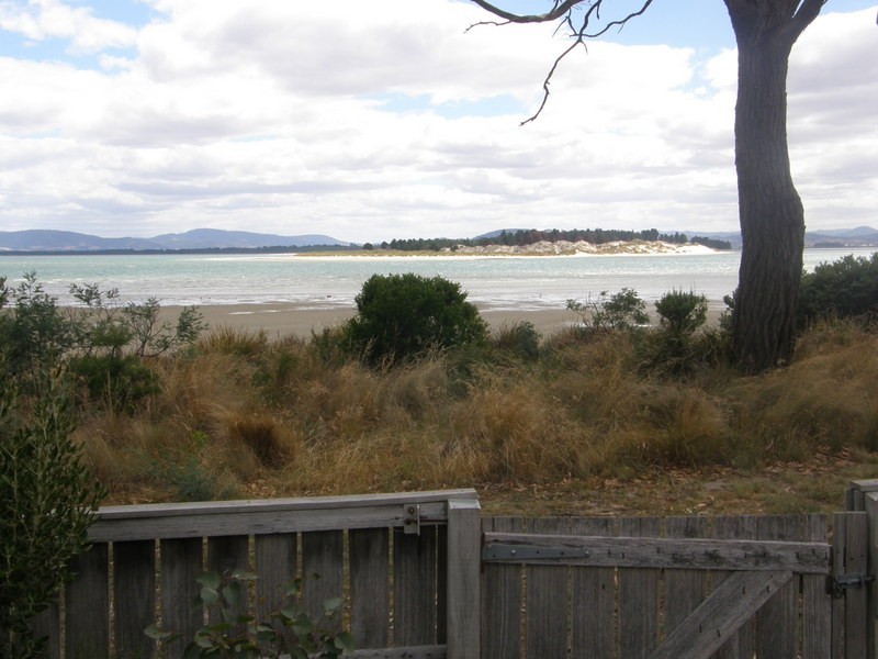 11 First Ave, Dodges Ferry TAS 7173