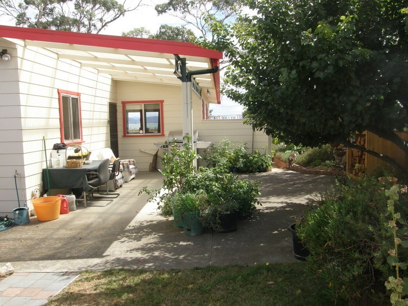 11 First Ave, Dodges Ferry TAS 7173