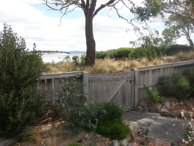 11 First Ave, Dodges Ferry TAS 7173