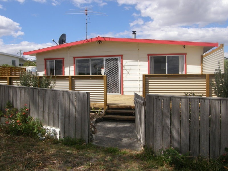 11 First Ave, Dodges Ferry TAS 7173