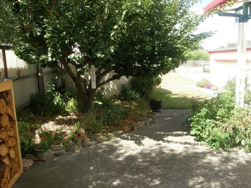 11 First Ave, Dodges Ferry TAS 7173