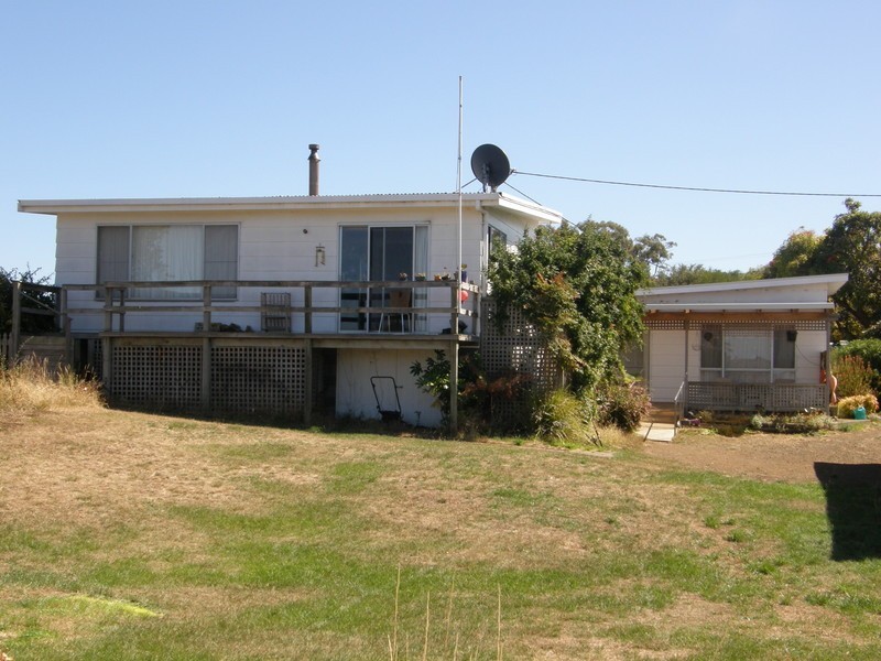 5 Esplanade, Carlton River TAS 7173