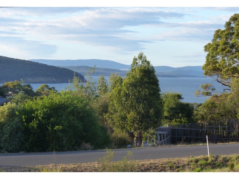 36 Wattle Road, Dodges Ferry TAS 7173